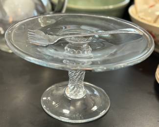 Elegant dessert plate