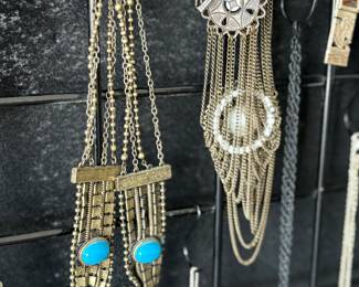Art deco necklaces 