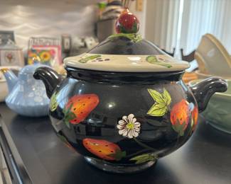 Very nice vegetable soup tureen