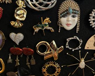 Brooches, pins, jewelry