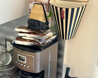 Cuisinart coffee maker with extras