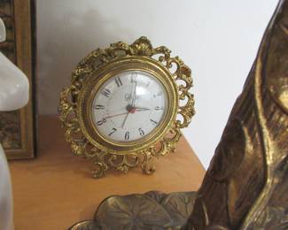 Angela small clock