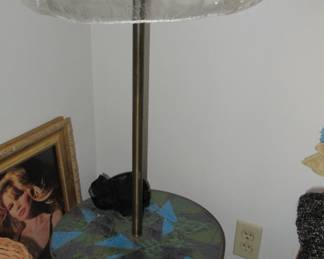 Angela lamp table