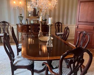 COUNCILL dining room table and chairs 