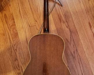 Vintage Gibson Lg1 acoustic guitar