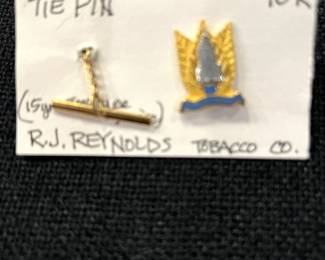 R.J. Reynolds 15 year Recognition pin...10K gold