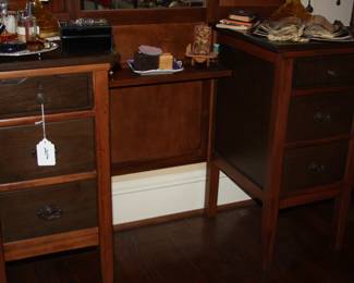 Antique vanity w/mirror
