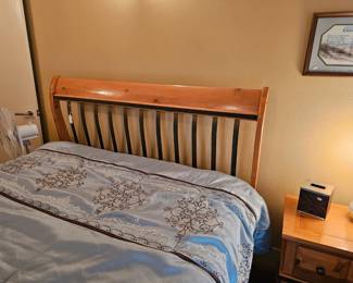 Queen-size bedroom furniture - Bed, dresser and night stand