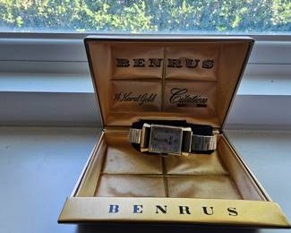 vintage ladies BENRUS Citation 14K wrist watch