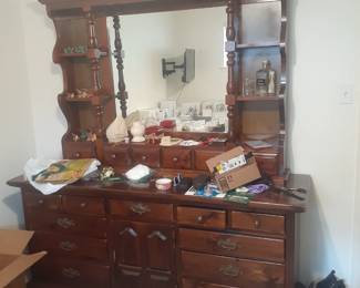 Solid wood Dresser with Mirror