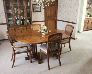 Drexel Dining Set w 6 cane back chairs, and leaf. Condition is immaculate 