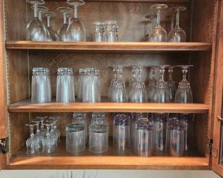 Barware, glassware, crystal 