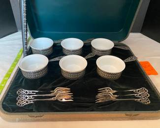 #28 - $300  - Sterling escargots or cassolettes set with forks (12 pieces) in original fitted box. 322gr just sterling. 