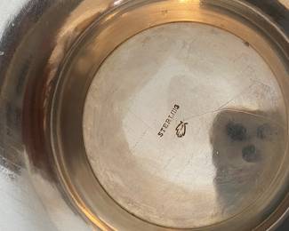 #13 - $450 Cake stand Repousse Sterling - 589 gr. 