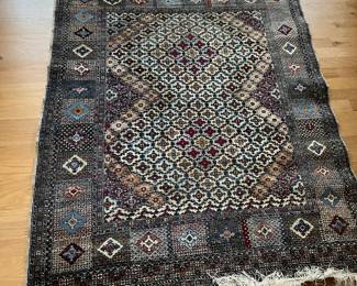 $275 Silky rug 4x5