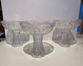 $300- Set of 3 crystal centerpieces base can be modular 101/2x10 1/2