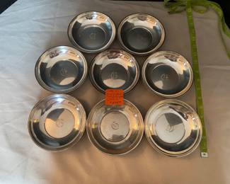 #22 - $275 Set of 8 sterling small bowls,mono. 694gr. 