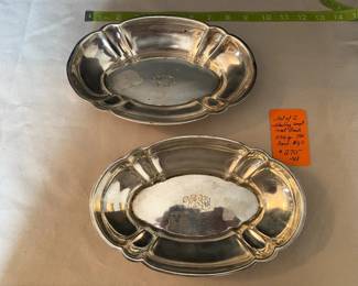 #40 - $270 Set of two sterling oval dish mono 554 gr. 