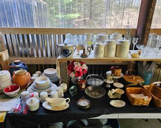 Longaberger baskets and Rae Dunn 