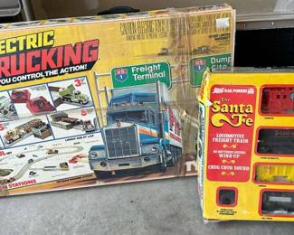 Tyco Electric Trucking The Santa Fe Locomotive Train Vintage Toys