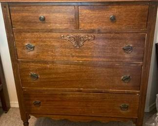 Vintage 5 Drawer Dresser