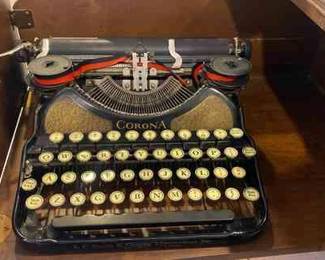 Vintage Corona Typewriter