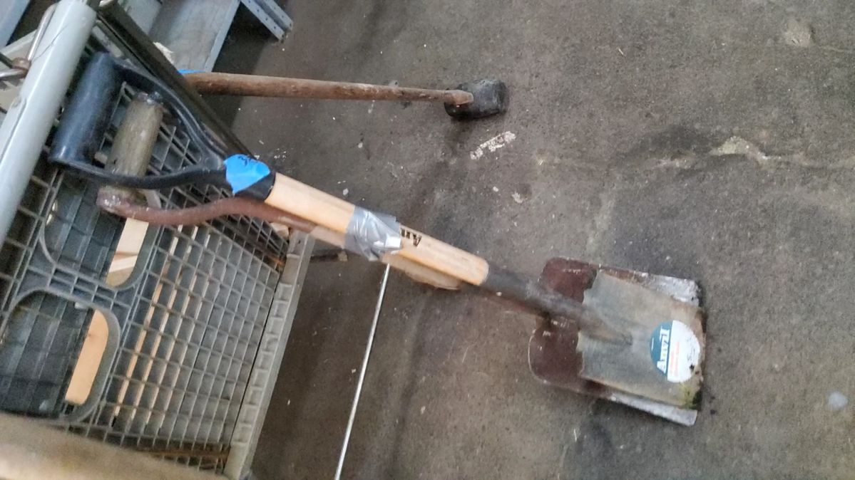 HUGE LOT OF YARD TOOLS in Lorain, OH starts on 5/8/2024