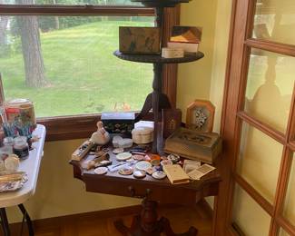 Cute vintage tables, pins, jewelry boxes, storage boxes 