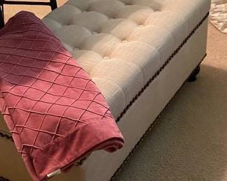 fabric storage bench