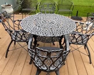 Derringer patio table with 4 chairs, 3 iron chairs, umbrella stand