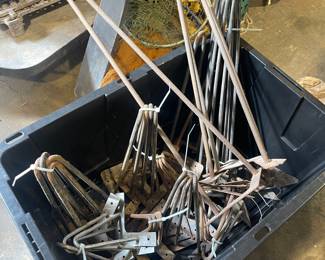 Lot of hairpin legs various sizes