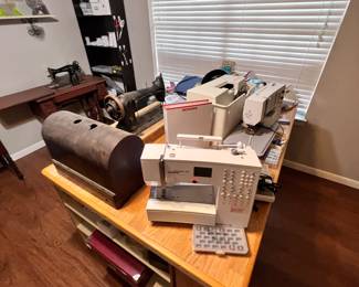 Sewing machines!!! Singers and Bernina 