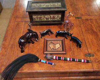  007 African Exotic Wood Figurines, Ceremonial Art, Decorative box