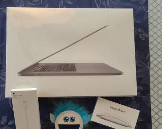 006 MACPRO NEW IN THE BOX