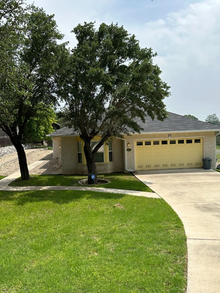 A Vicksburg Village ONE DAY Sale in Kerrville, TX starts on 5/11/2024