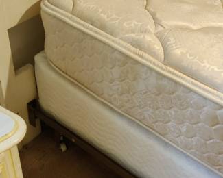 WATERBURY - FULL MATTRESS & BOXSPRING- $40