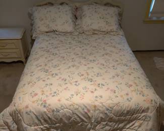 WATERBURY - FULL MATTRESS & BOXSPRING- $40