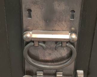 MCM - BUFFET SERVER - $60