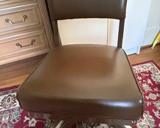 Vintage Retro Cushioned Metal Desk Office Chair 