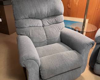 Lazy Boy Recliner 33.5” W