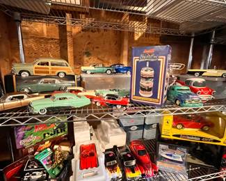 Scale model diecast cars