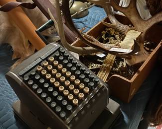 vintage typewriter, antlers, vintage decor