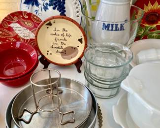 Bowls and decorative plates