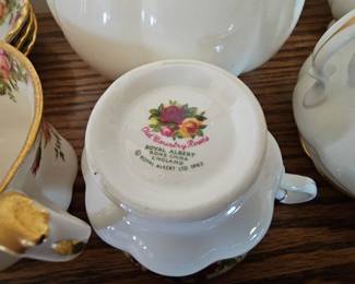 Royal Albert -Old Country Rose