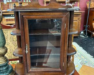 Nice table top Curio Cabinet