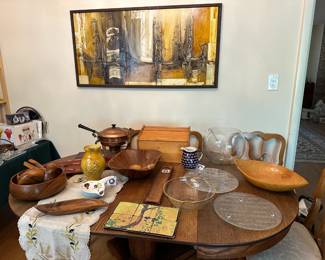 Oak Dining Room Table with four chairs