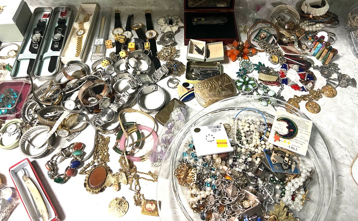 Mequon Estate Sale starts on 5/17/2024