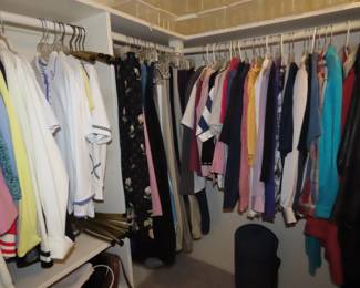 Ladies clothing, small sizes.