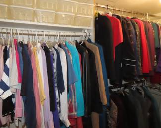 Ladies clothing, small sizes.