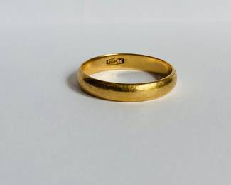 14 karat gold band 